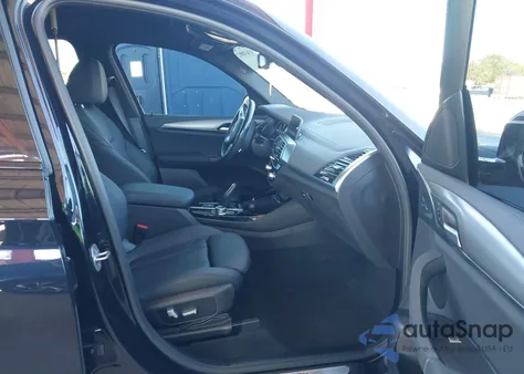 2021 BMW X3 xDrive30I z USA, uszkodzony, nr VIN 5UXTY5C08M9H51154